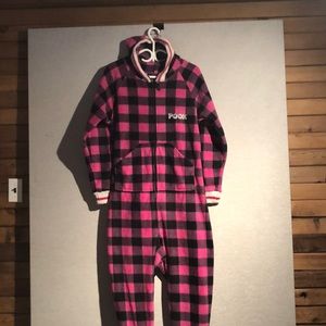 Omg. This is amazing for winter and Christmas!!